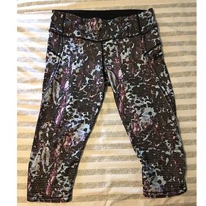 Lululemon knee length crops